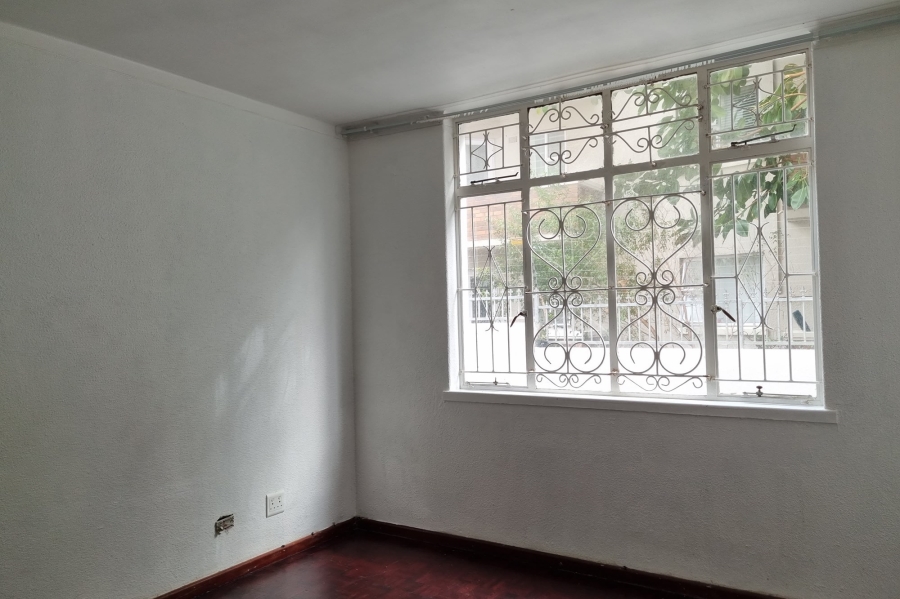 2 Bedroom Property for Sale in Green Point Western Cape